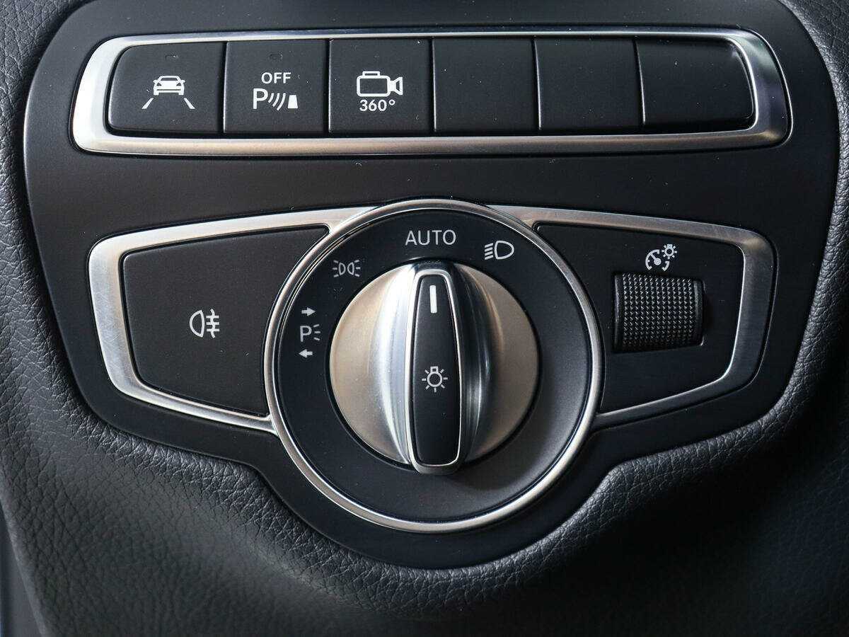 Купить Mercedes-Benz GLC с пробегом. Фото: #17