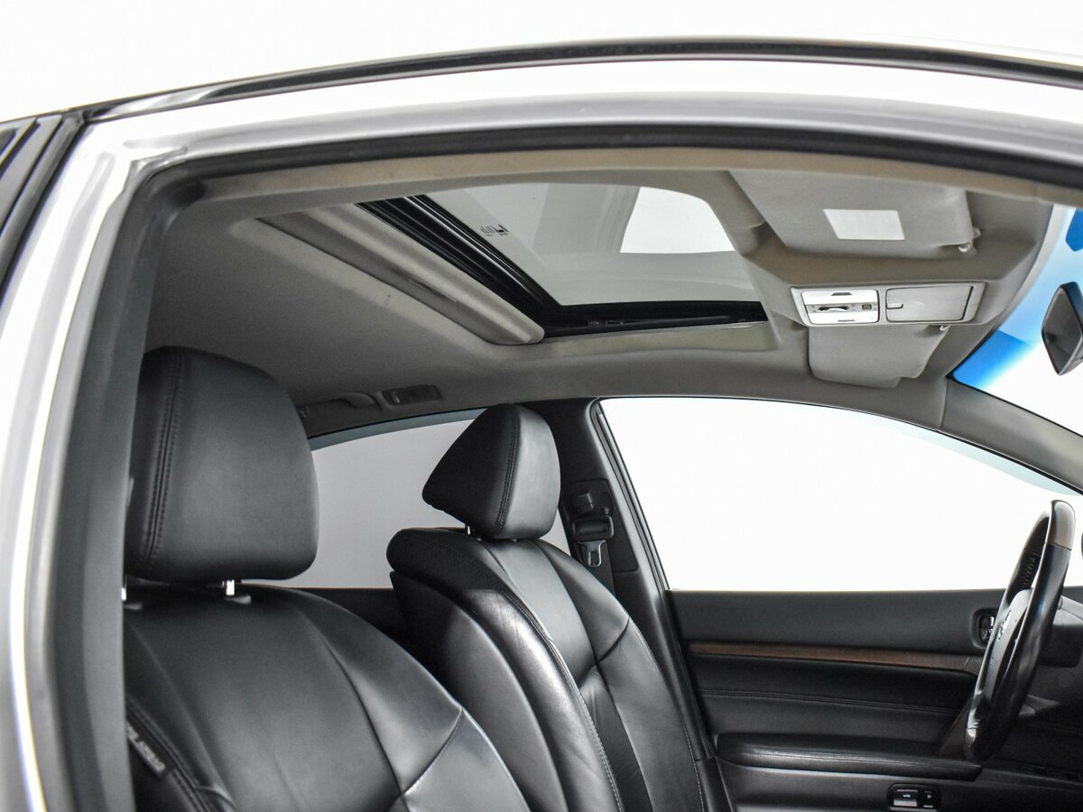 Купить Nissan Teana с пробегом. Фото: #17