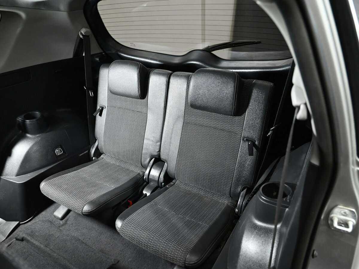 Купить Toyota Verso с пробегом. Фото: #10