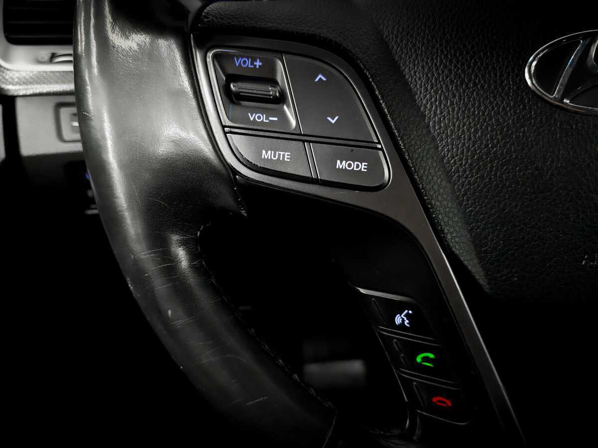 Купить Hyundai Santa Fe с пробегом. Фото: #23