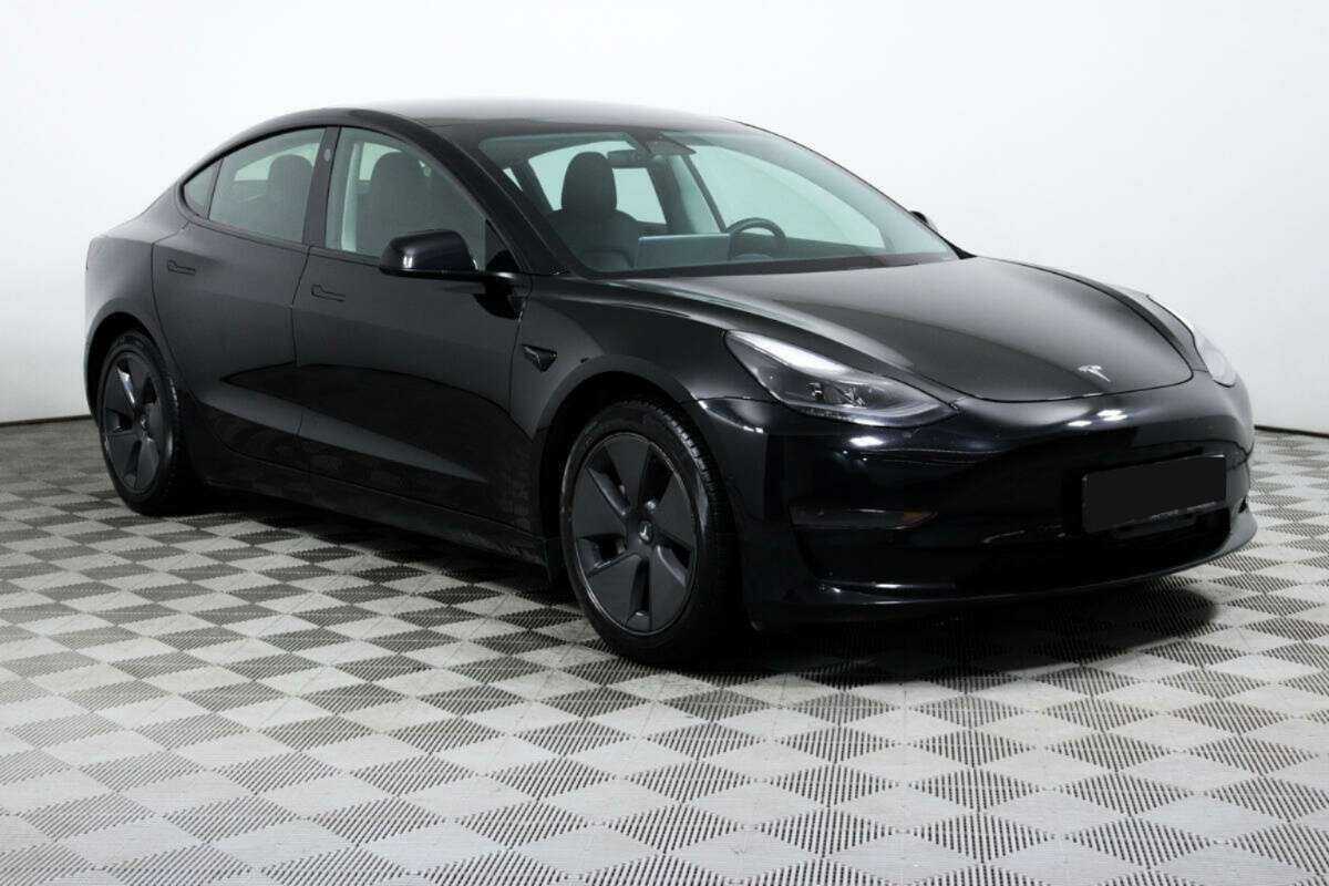 Купить Tesla Model 3 с пробегом. Фото: #2