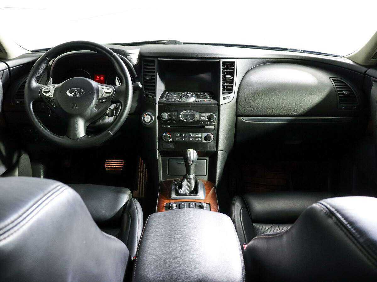Купить Infiniti FX с пробегом. Фото: #11