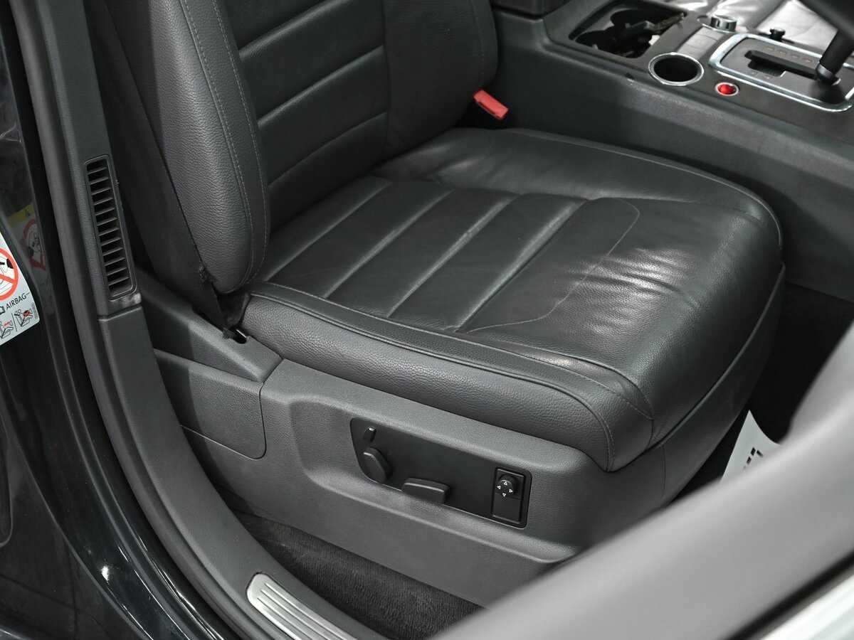 Купить Volkswagen Touareg с пробегом. Фото: #13
