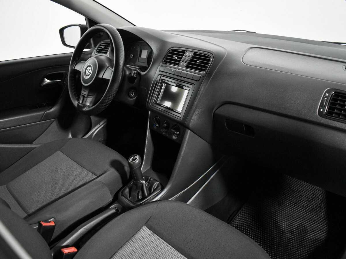 Купить Volkswagen Polo с пробегом. Фото: #12