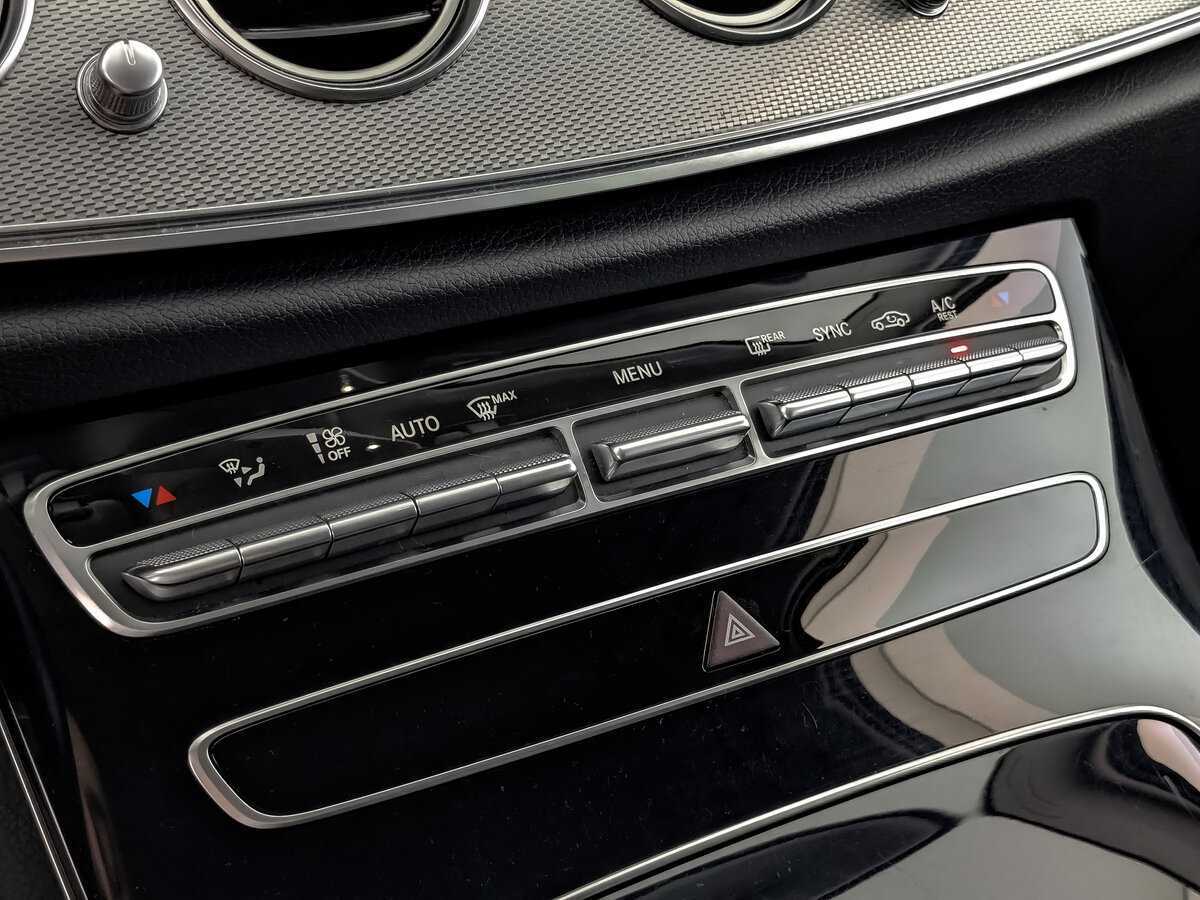 Купить Mercedes-Benz E-Класс с пробегом. Фото: #16