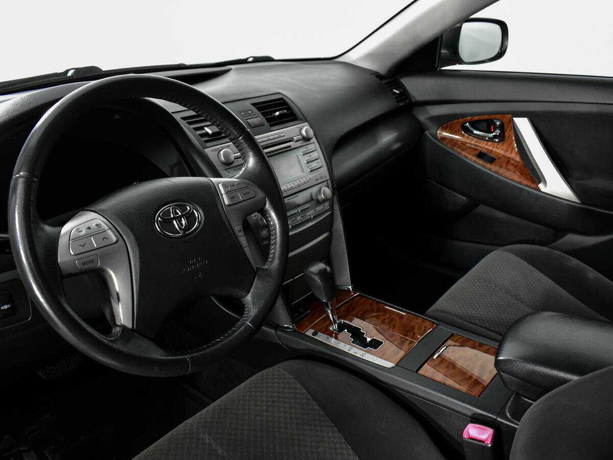 Купить Toyota Camry с пробегом. Фото: #7