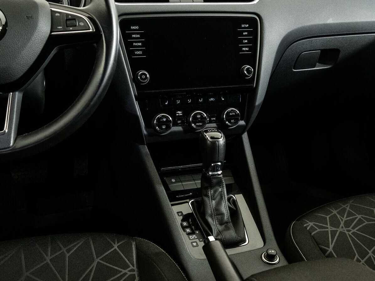 Купить Skoda Octavia с пробегом. Фото: #11