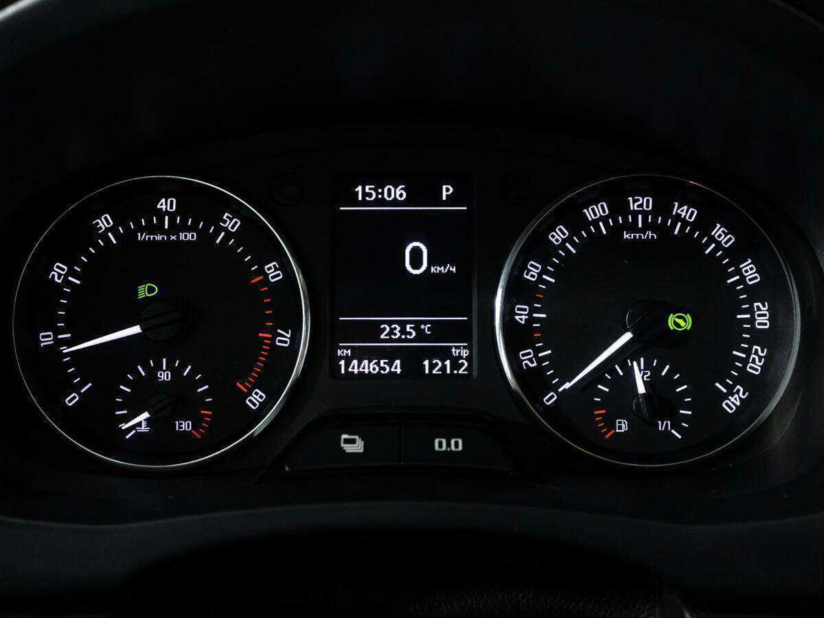 Купить Skoda Fabia с пробегом. Фото: #9