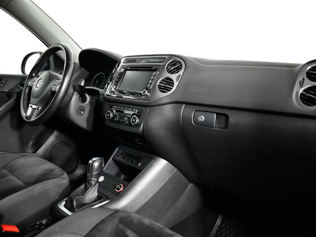 Купить Volkswagen Tiguan с пробегом. Фото: #8