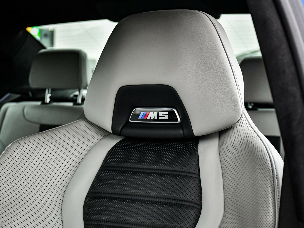Купить BMW M5 с пробегом. Фото: #16
