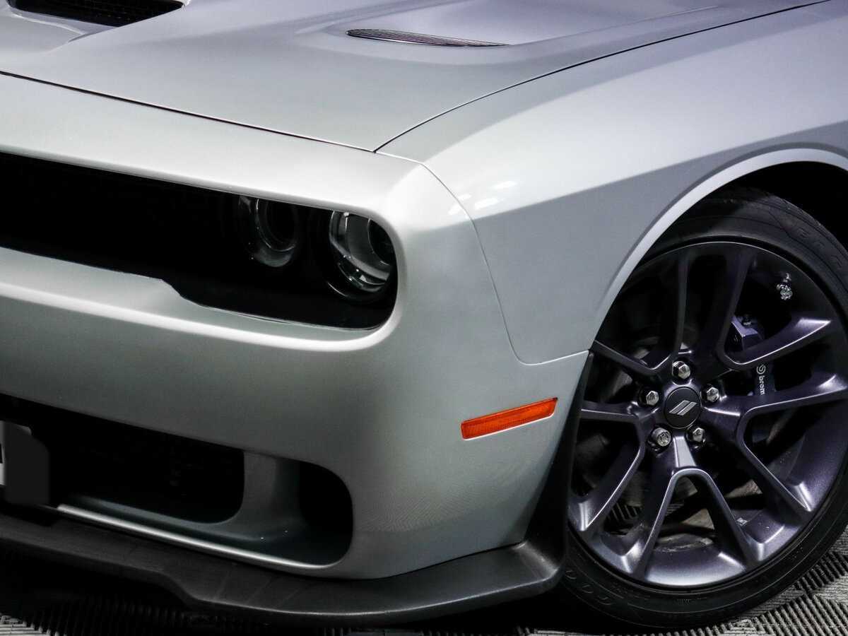 Купить Dodge Challenger с пробегом. Фото: #15