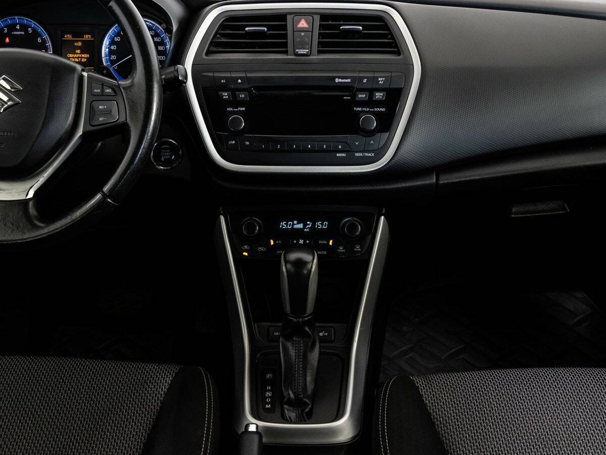 Купить Suzuki SX4 с пробегом. Фото: #11