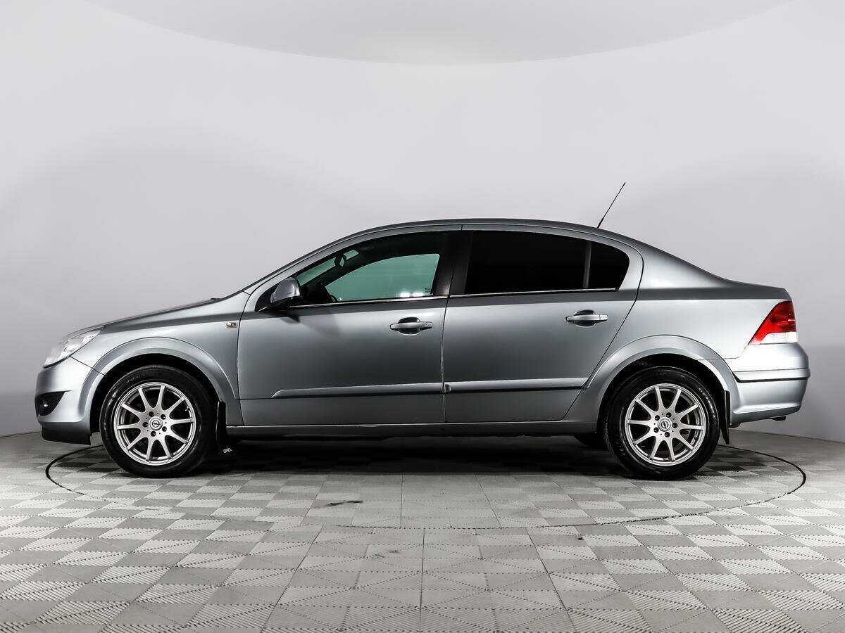 Купить Opel Astra с пробегом. Фото: #7