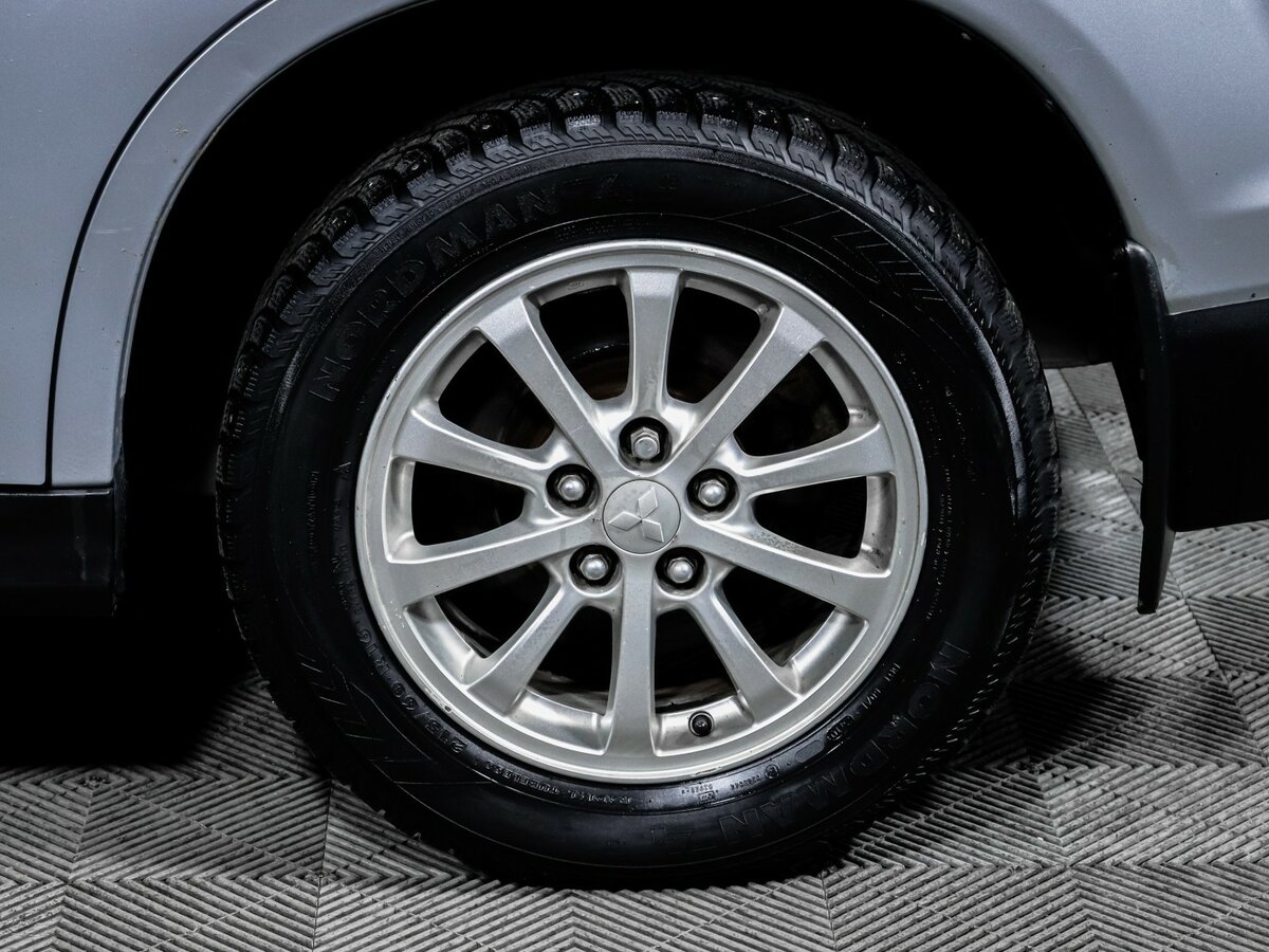 Купить Mitsubishi ASX с пробегом. Фото: #11