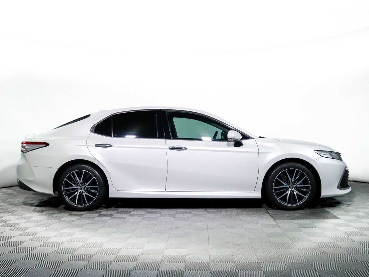 Купить Toyota Camry с пробегом. Фото: #3
