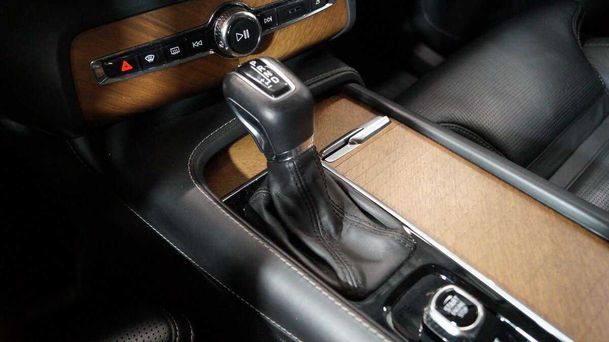 Купить Volvo XC90 с пробегом. Фото: #20