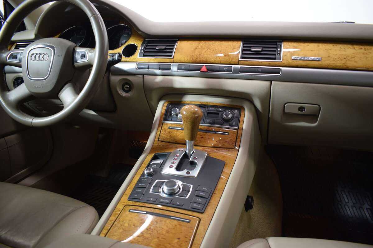 Купить Audi A8 с пробегом. Фото: #10