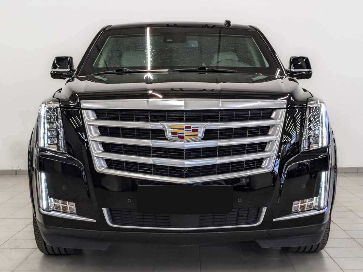 Купить Cadillac Escalade с пробегом. Фото: #1