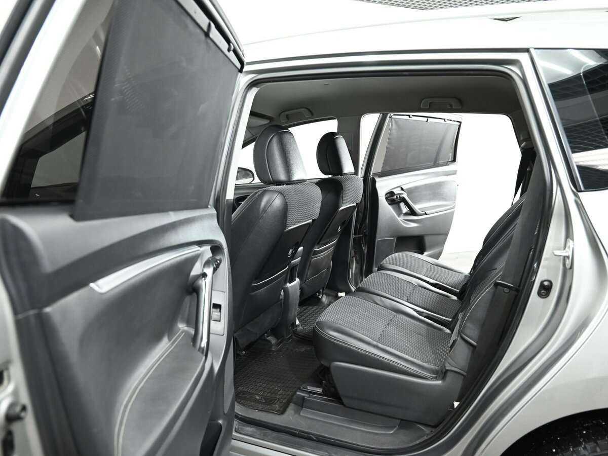 Купить Toyota Verso с пробегом. Фото: #9