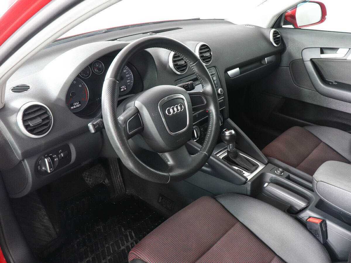 Купить Audi A3 с пробегом. Фото: #8