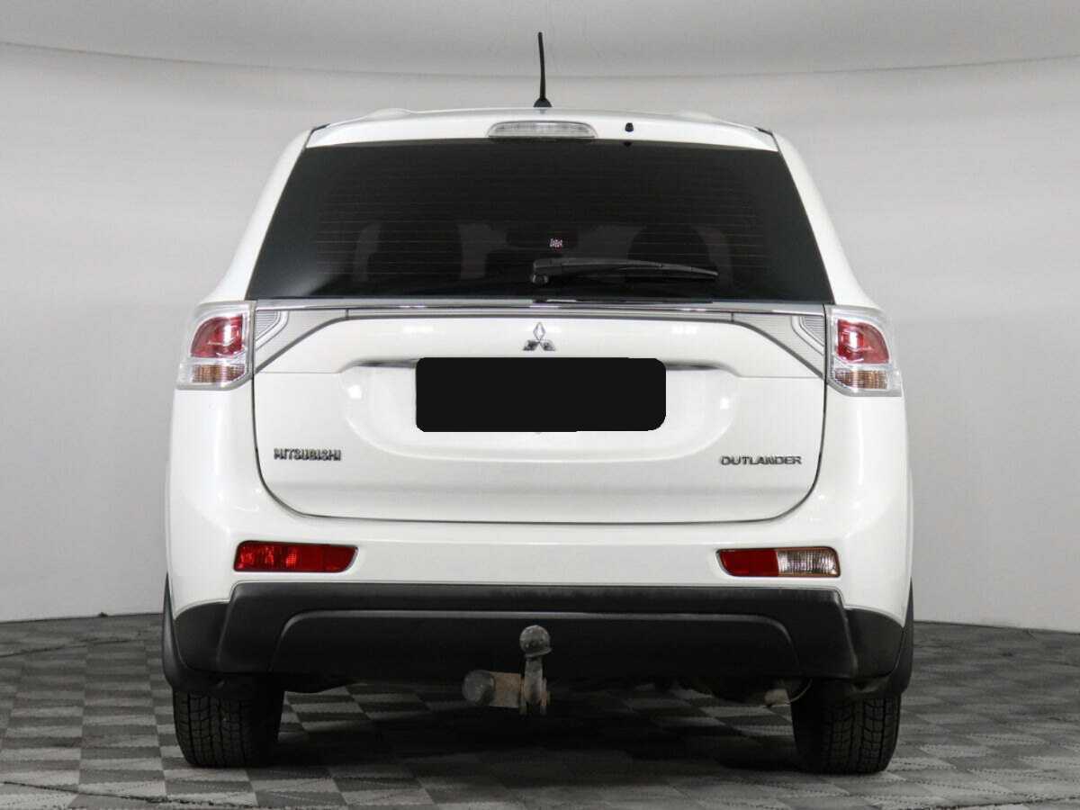 Купить Mitsubishi Outlander с пробегом. Фото: #5