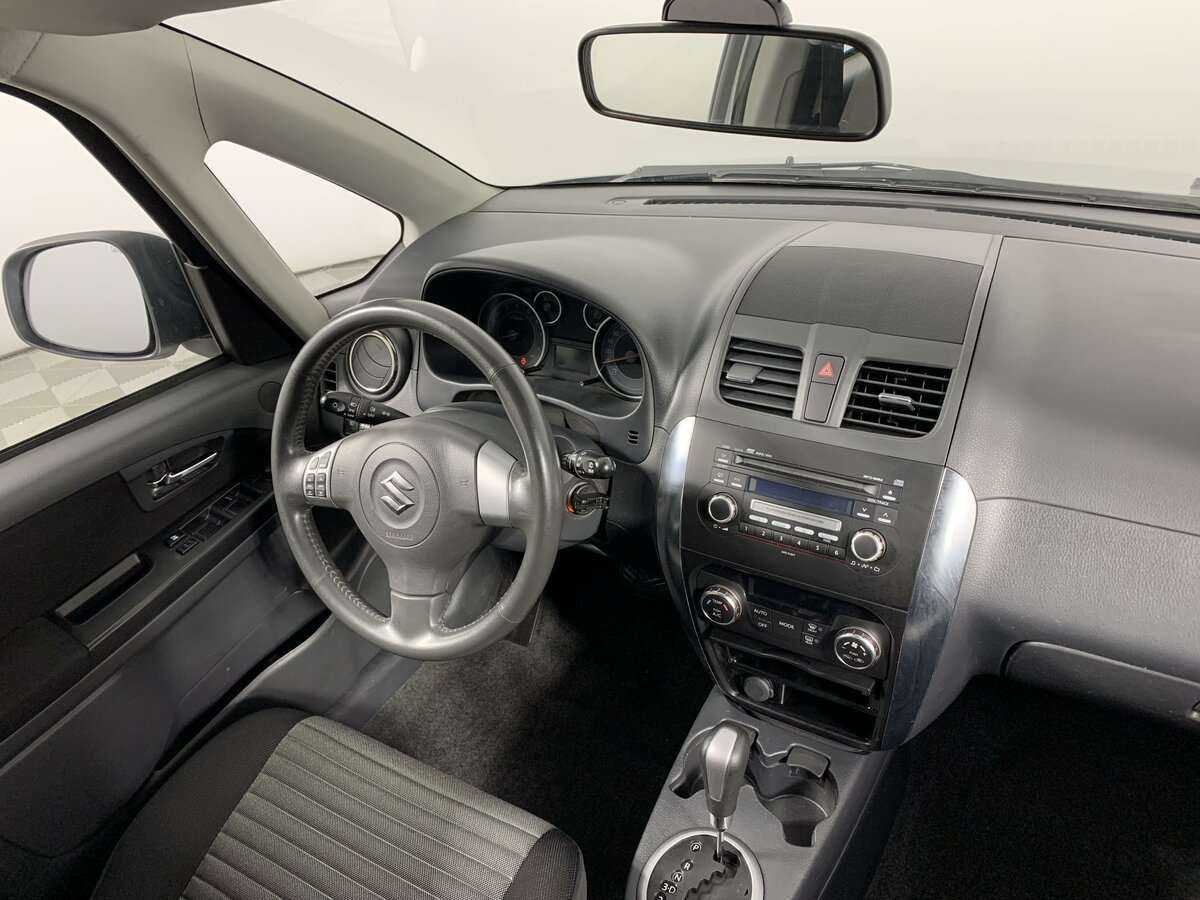 Купить Suzuki SX4 с пробегом. Фото: #8