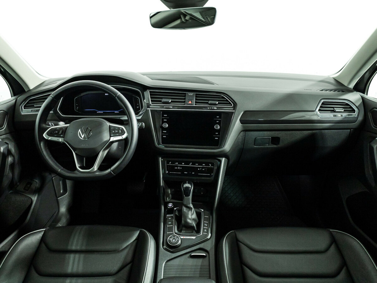 Купить Volkswagen Tiguan с пробегом. Фото: #11