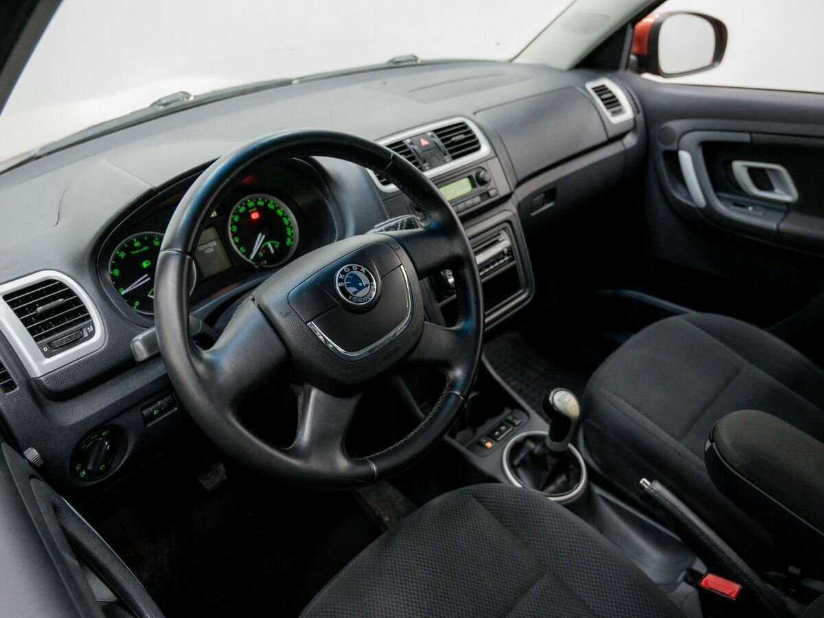 Купить Skoda Fabia с пробегом. Фото: #13
