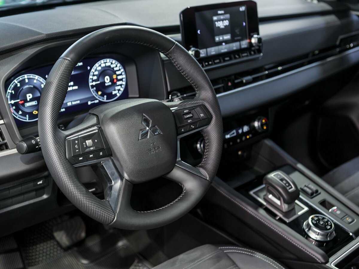 Купить Mitsubishi Outlander с пробегом. Фото: #16