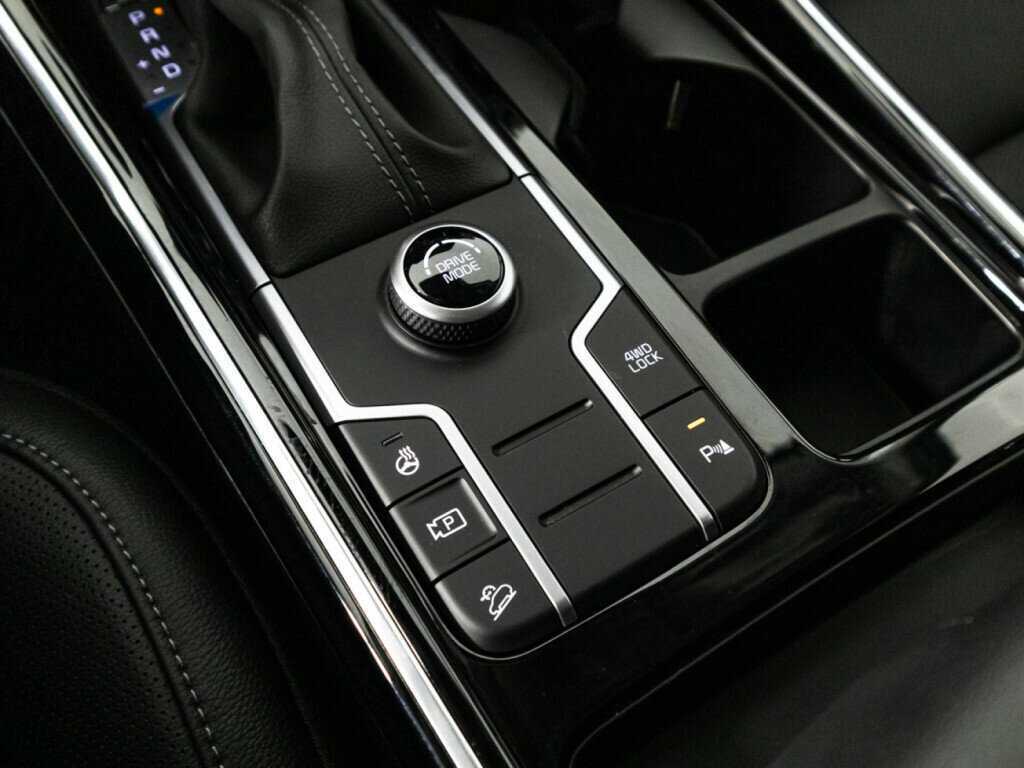 Купить Kia Sorento с пробегом. Фото: #18