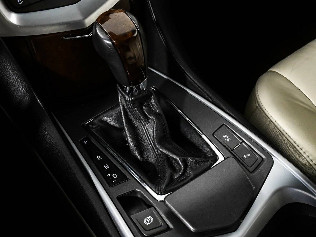 Купить Cadillac SRX с пробегом. Фото: #17