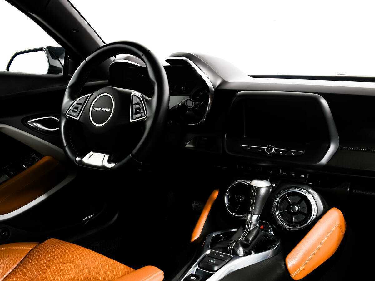 Купить Chevrolet Camaro с пробегом. Фото: #8