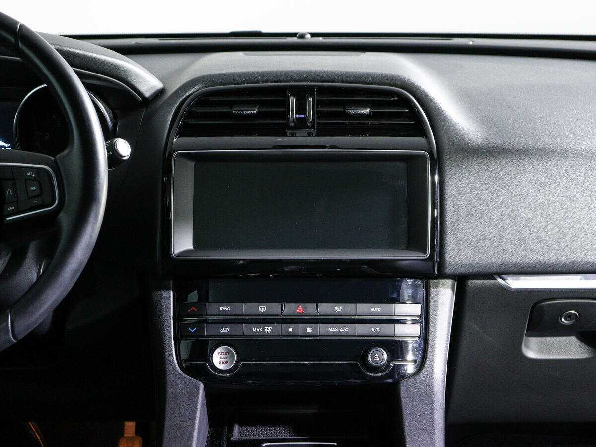 Купить Jaguar F-Pace с пробегом. Фото: #10