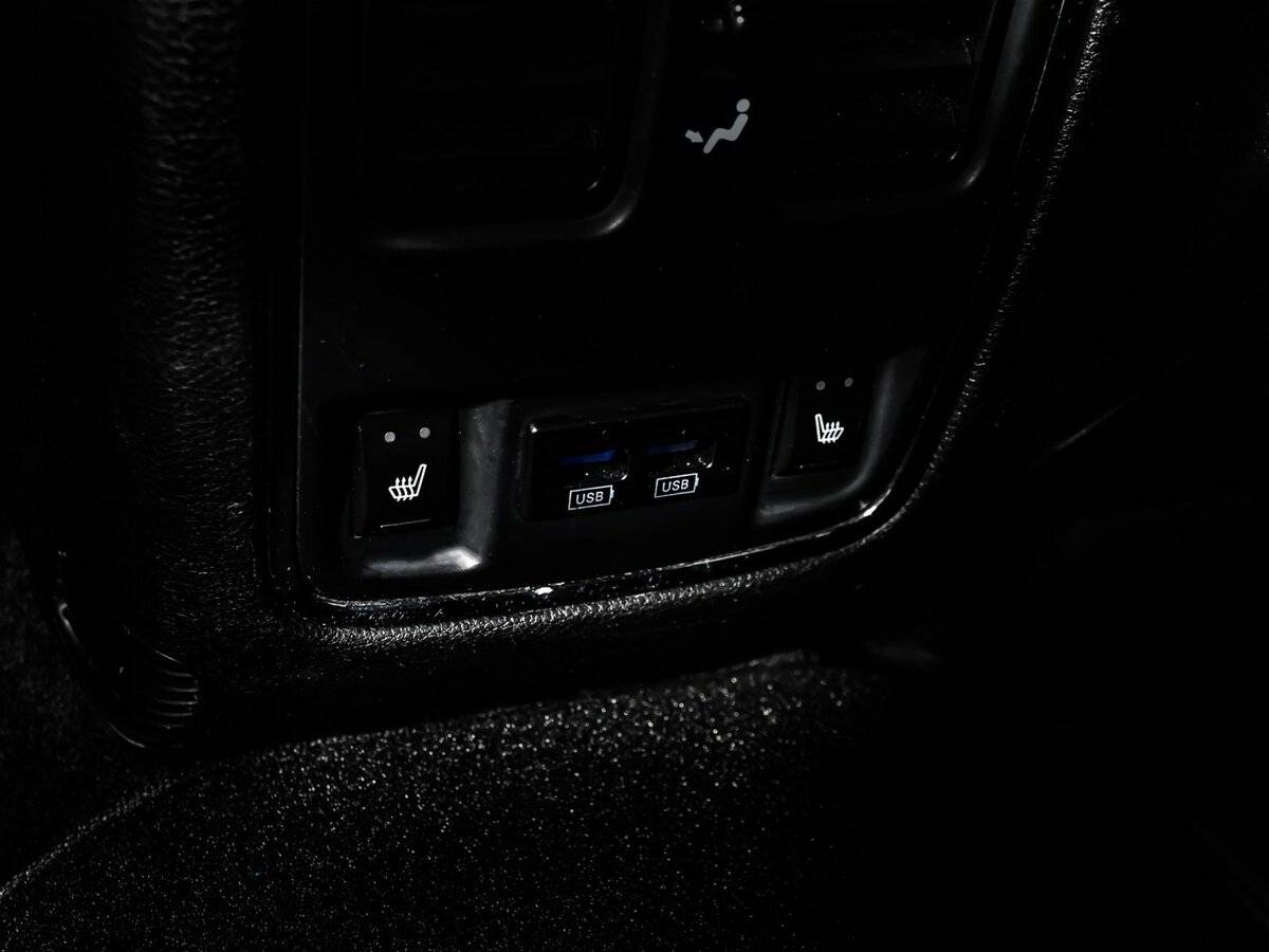 Купить Jeep Grand Cherokee с пробегом. Фото: #13