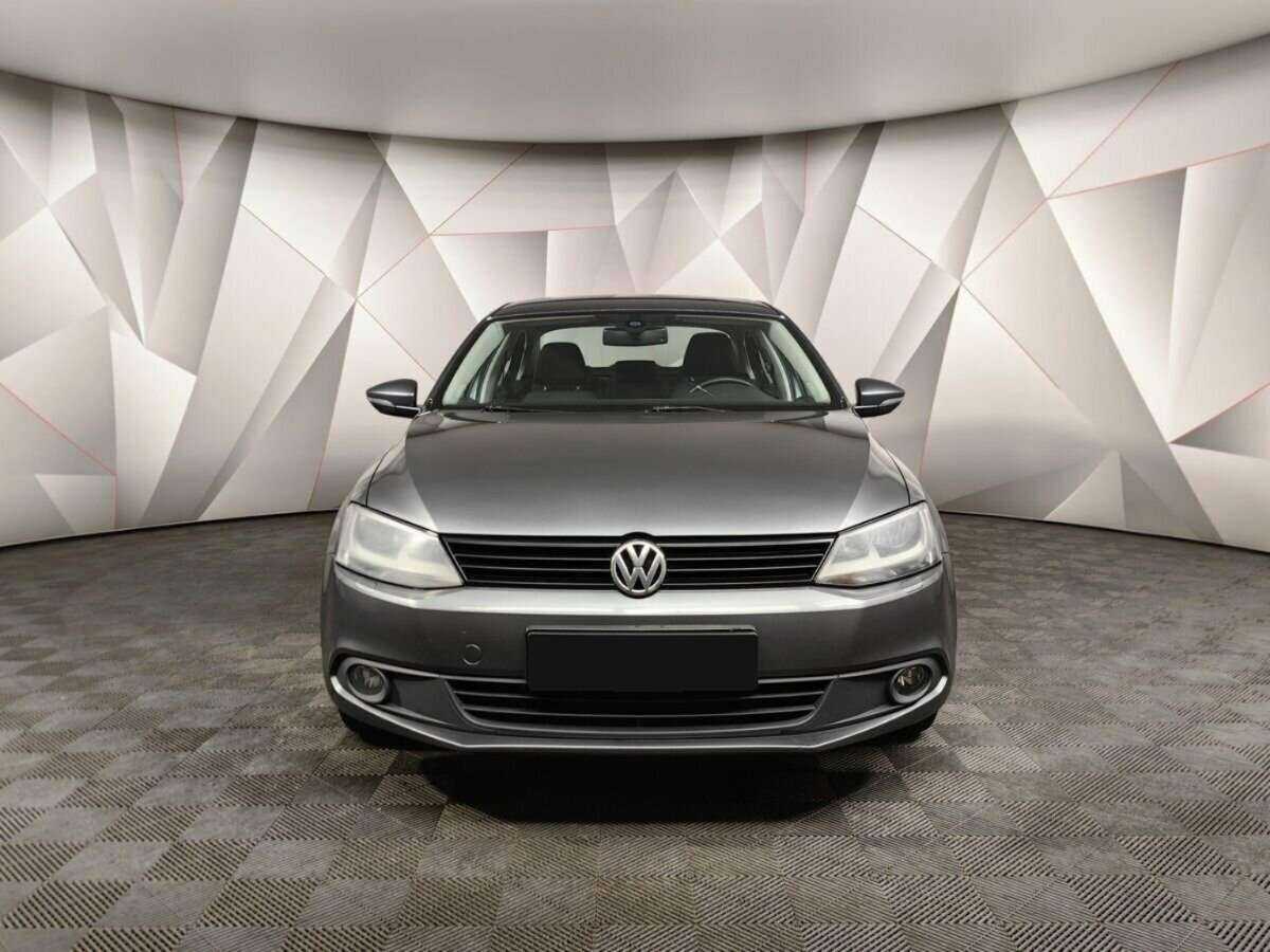 Купить Volkswagen Jetta с пробегом. Фото: #6