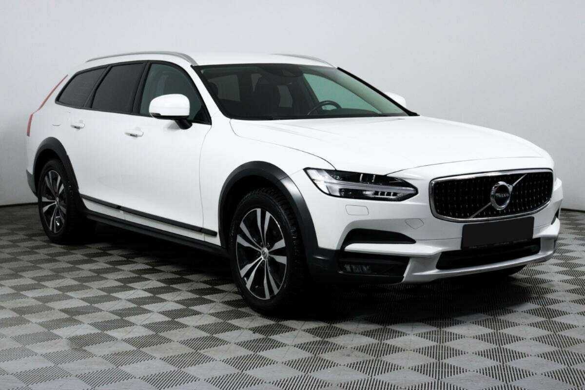 Купить Volvo V90 Cross Country с пробегом. Фото: #2