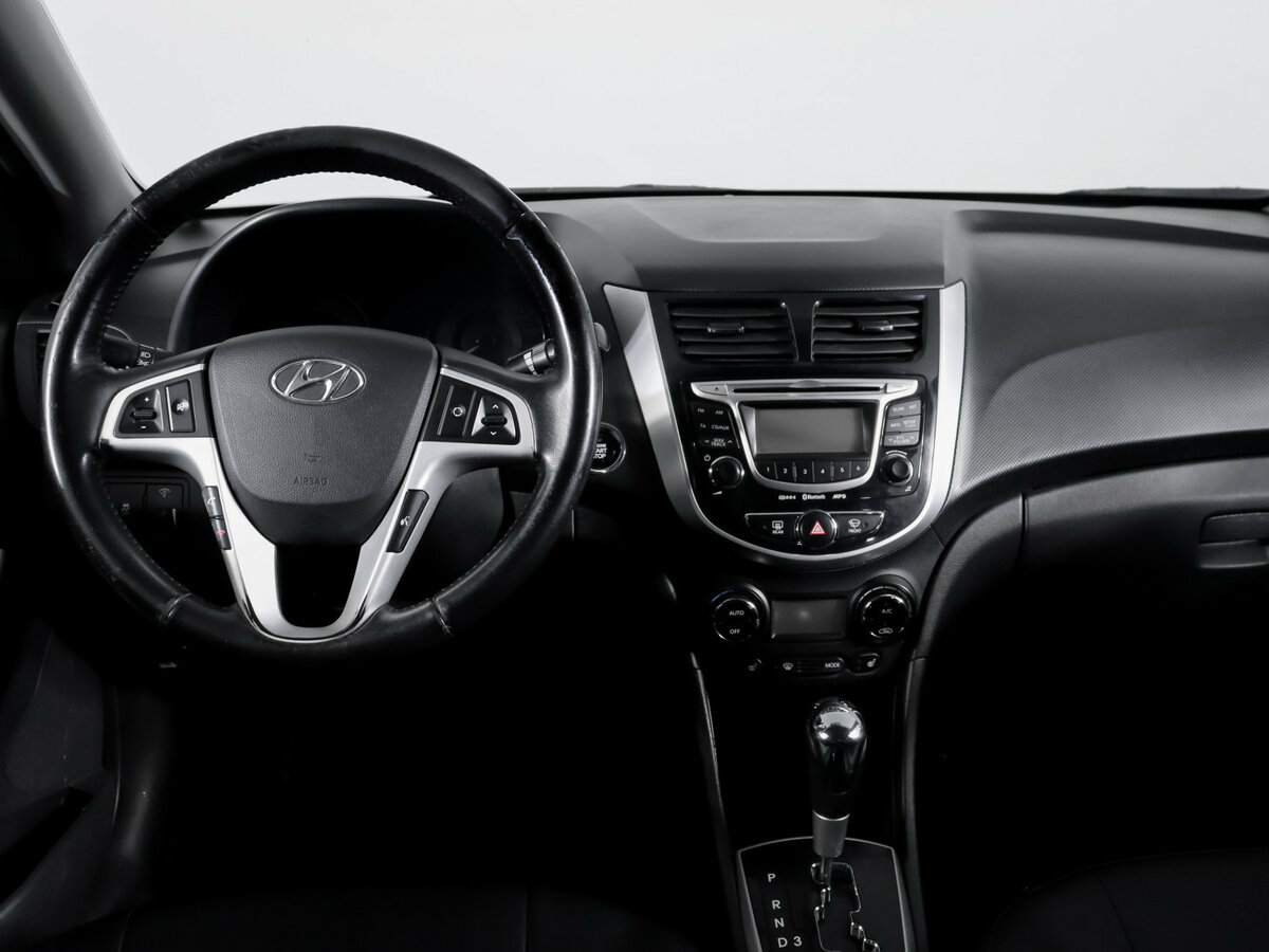 Купить Hyundai Solaris с пробегом. Фото: #9