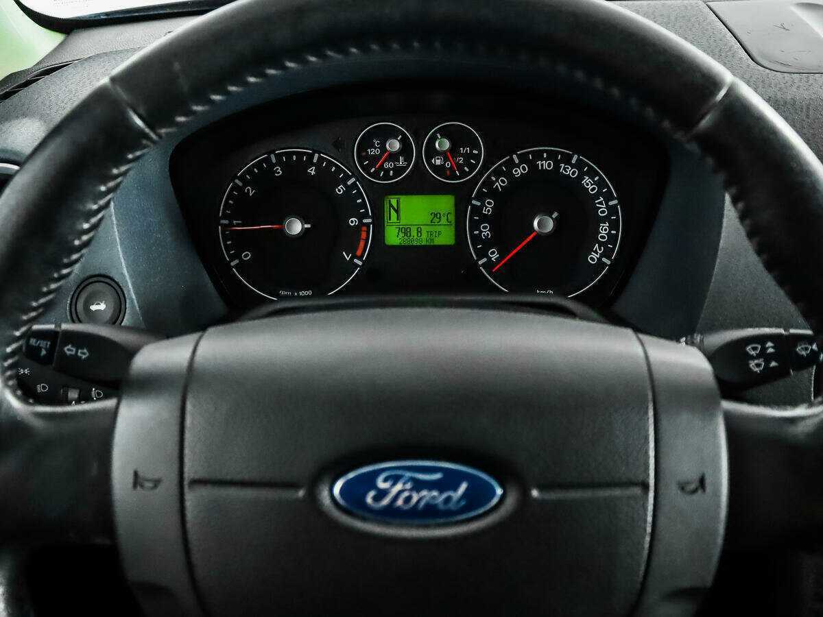 Купить Ford Fusion с пробегом. Фото: #14