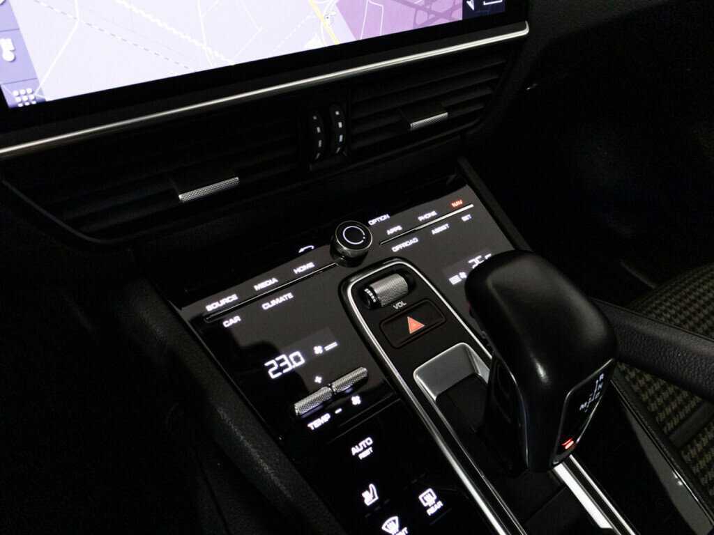 Купить Porsche Cayenne с пробегом. Фото: #22