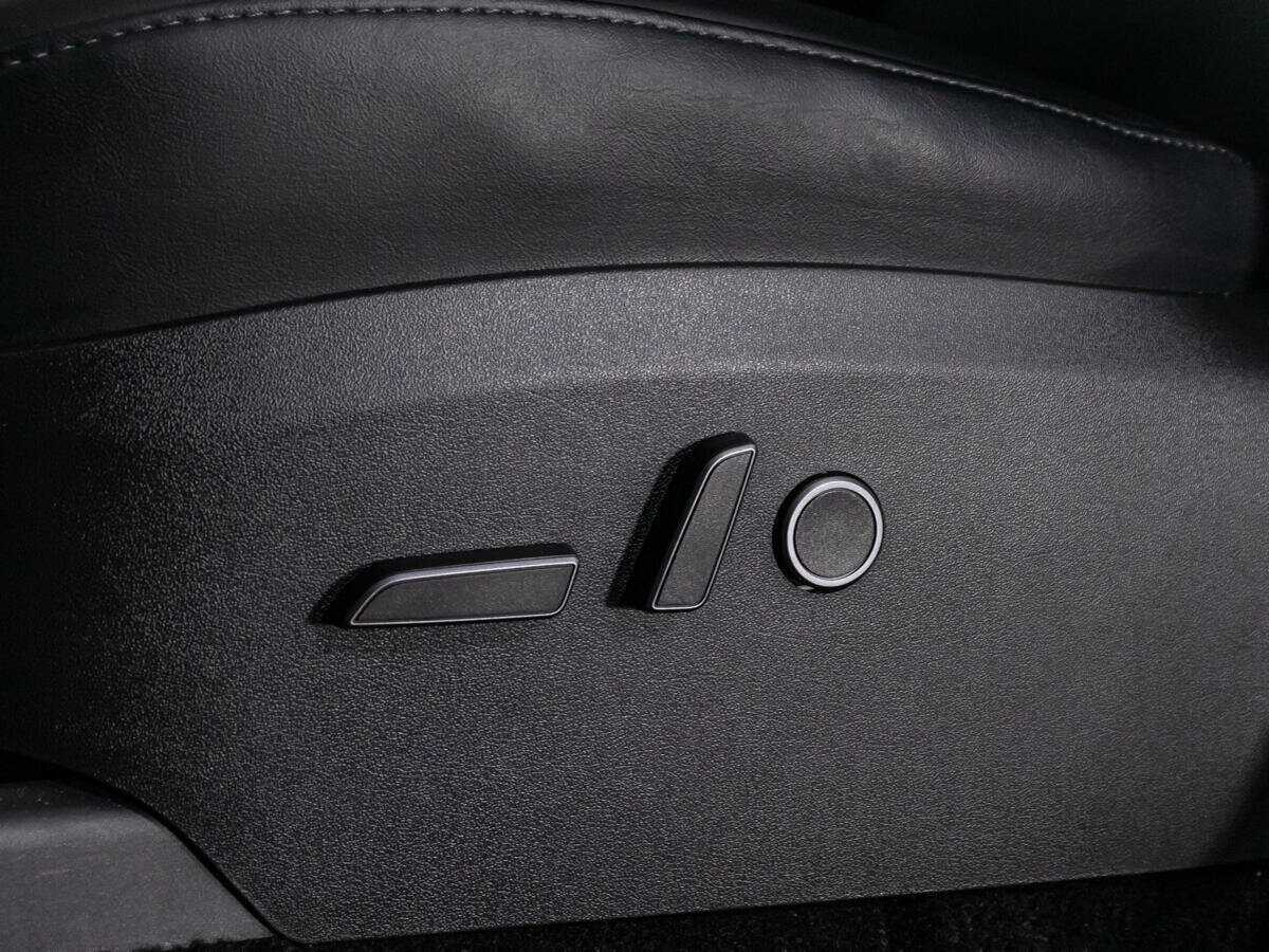 Купить Tesla Model Y с пробегом. Фото: #16