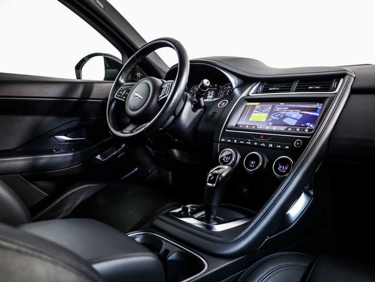 Купить Jaguar E-Pace с пробегом. Фото: #7