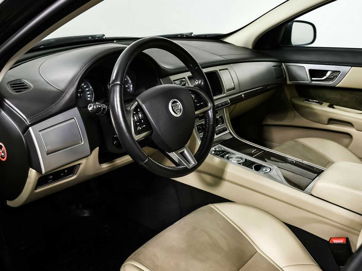 Купить Jaguar XF с пробегом. Фото: #11