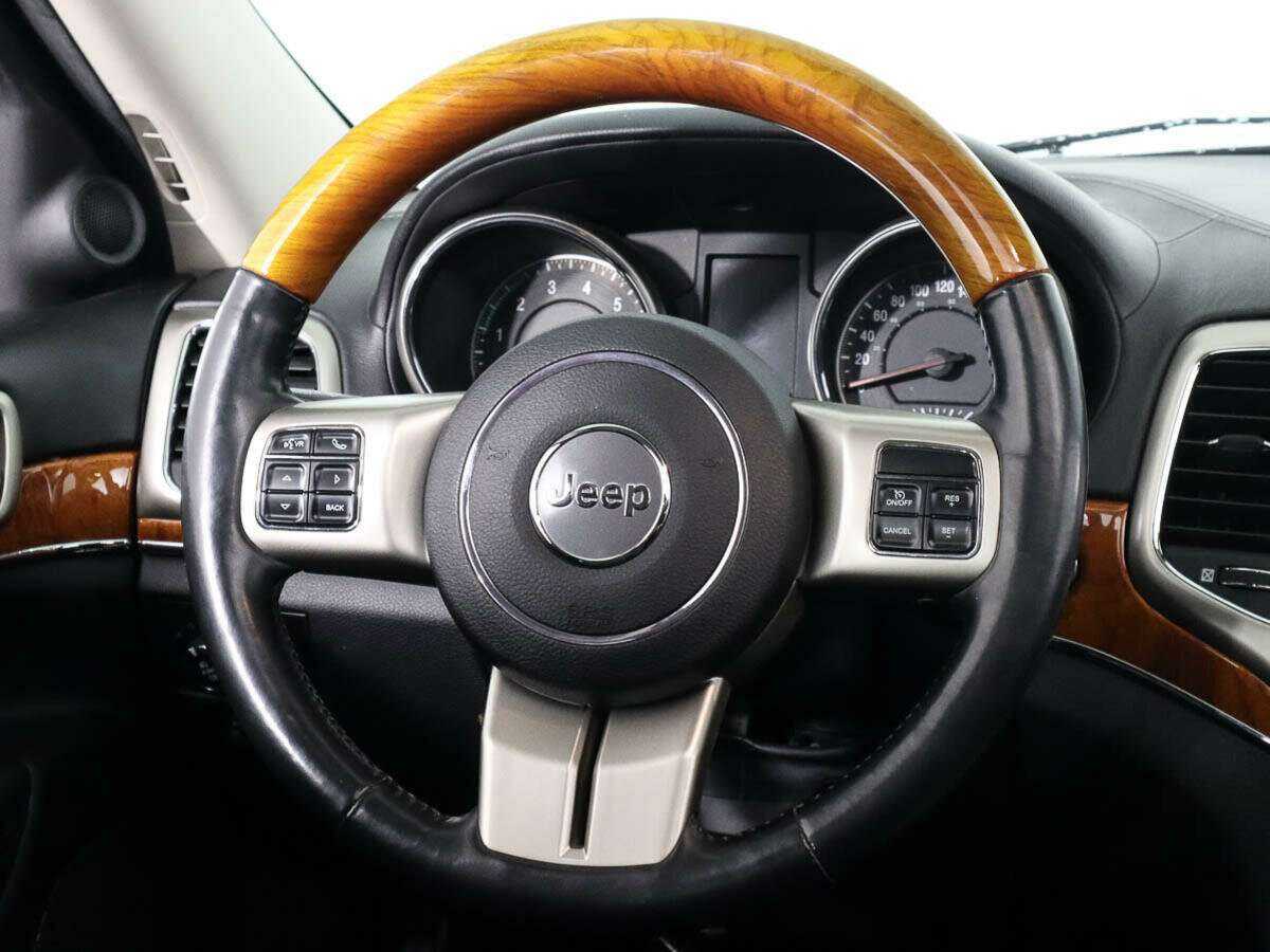 Купить Jeep Grand Cherokee с пробегом. Фото: #11