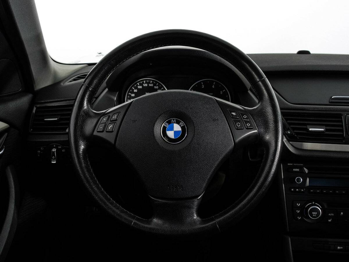 Купить BMW X1 с пробегом. Фото: #11