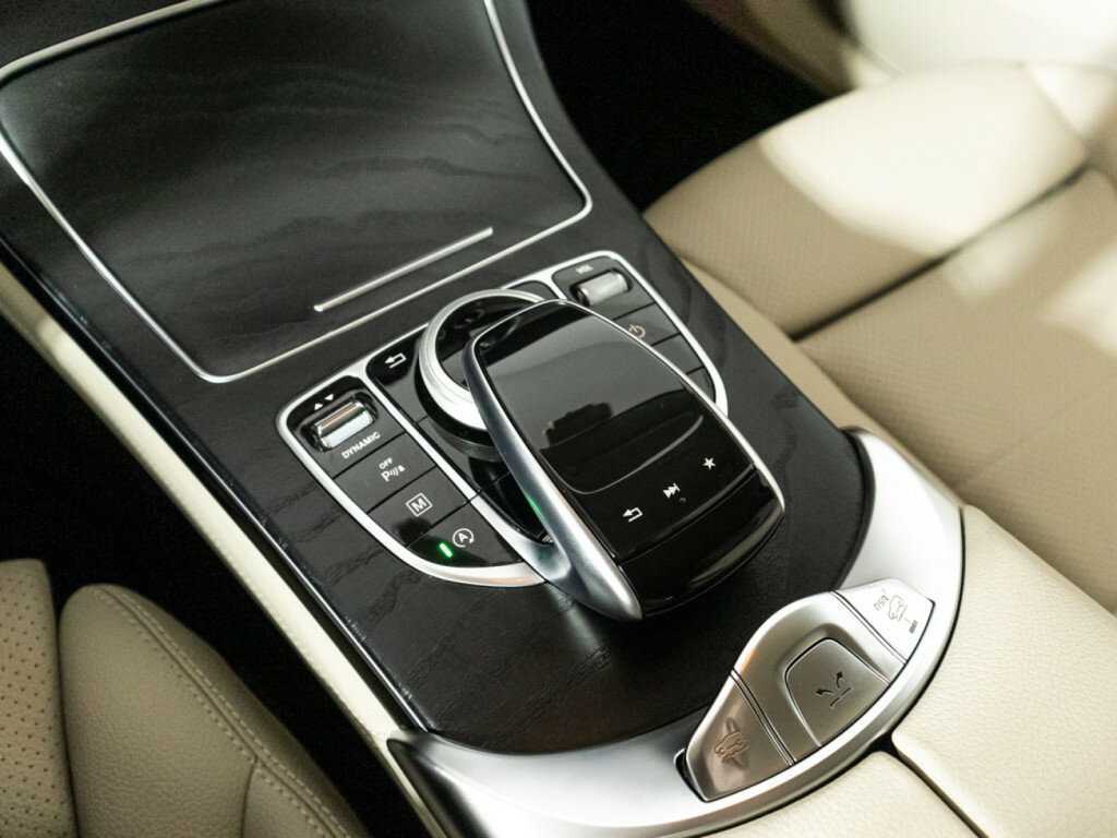 Купить Mercedes-Benz GLC с пробегом. Фото: #17