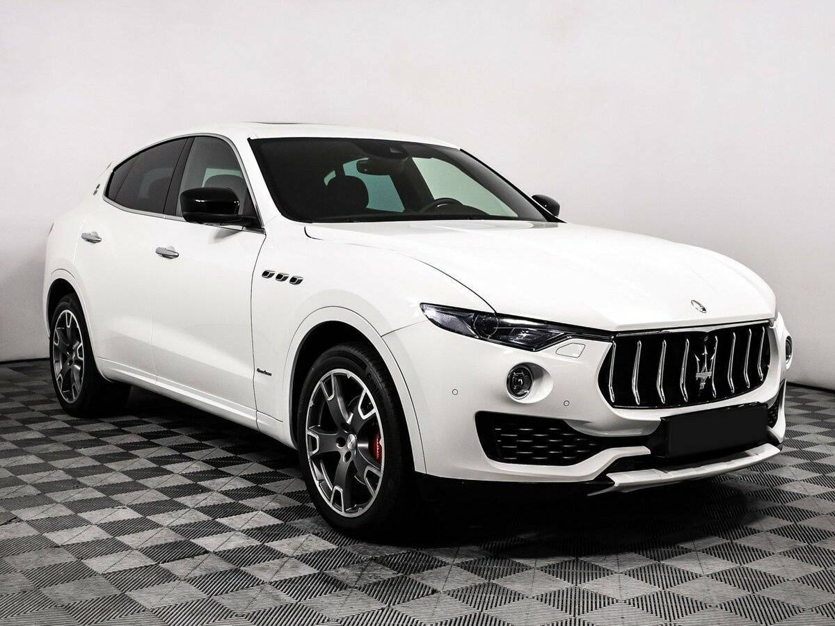 Купить Maserati Levante с пробегом. Фото: #2