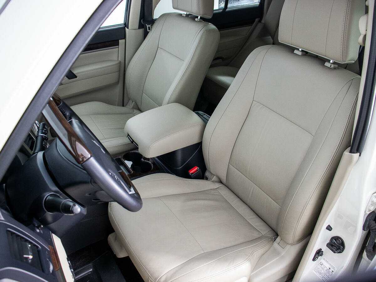 Купить Mitsubishi Pajero с пробегом. Фото: #11