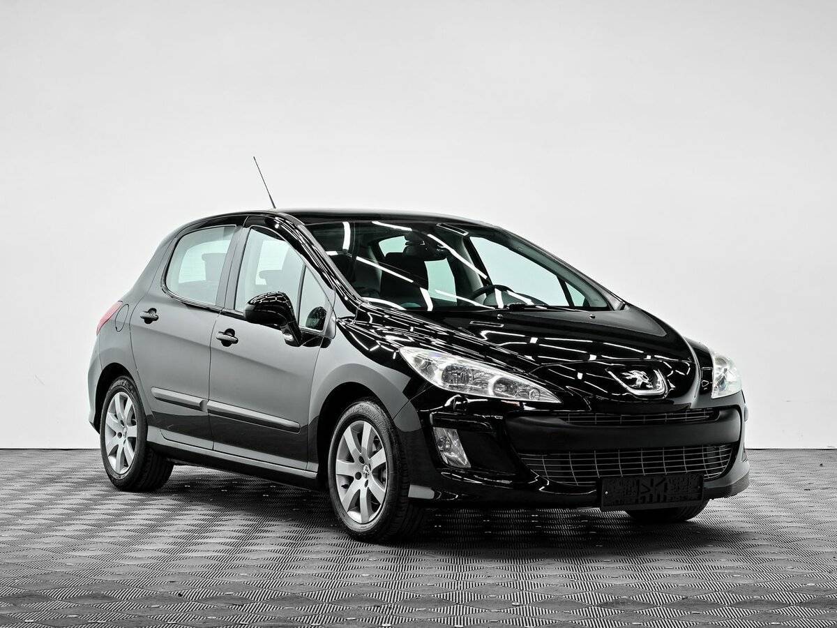 Купить Peugeot 308 с пробегом. Фото: #1