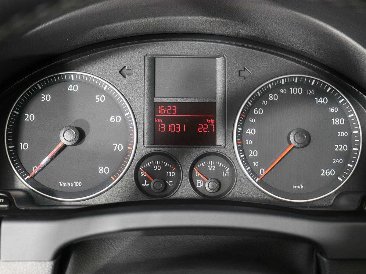 Купить Volkswagen Golf Plus с пробегом. Фото: #11