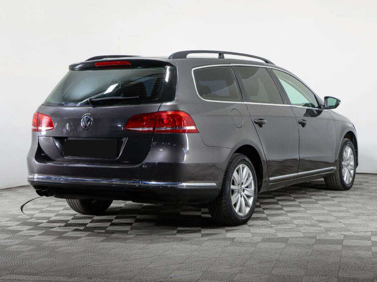 Купить Volkswagen Passat с пробегом. Фото: #4